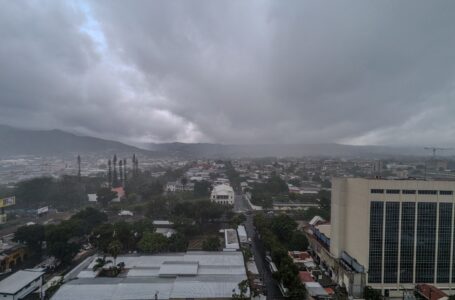 Anuncian incremento de lluvias y tormentas a partir del domingo