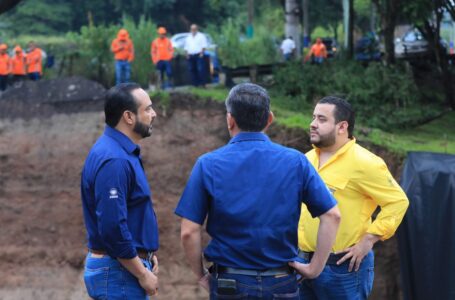 Anuncian obras de mitigación en taludes de la autopista a Comalapa para prevenir deslizamientos