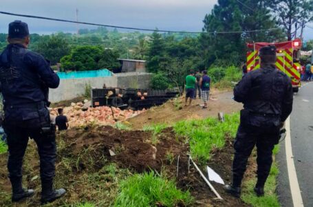 Siniestros viales dejan un fallecido y varios lesionados