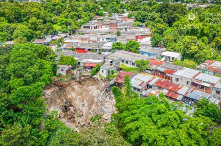 Intervienen cárcava que amenazaba a más de 250 familias en Soyapango