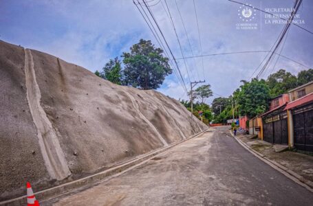 Entregan obras de mitigación en residencial de Panchimalco