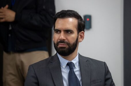 Karim Bukele responde a falsa acusación de Héctor Silva: “El ladrón juzga por su condición”