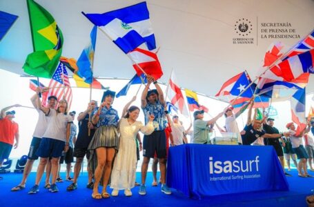 Inauguran el Surf City El Salvador ISA World Masters Surfing Championship