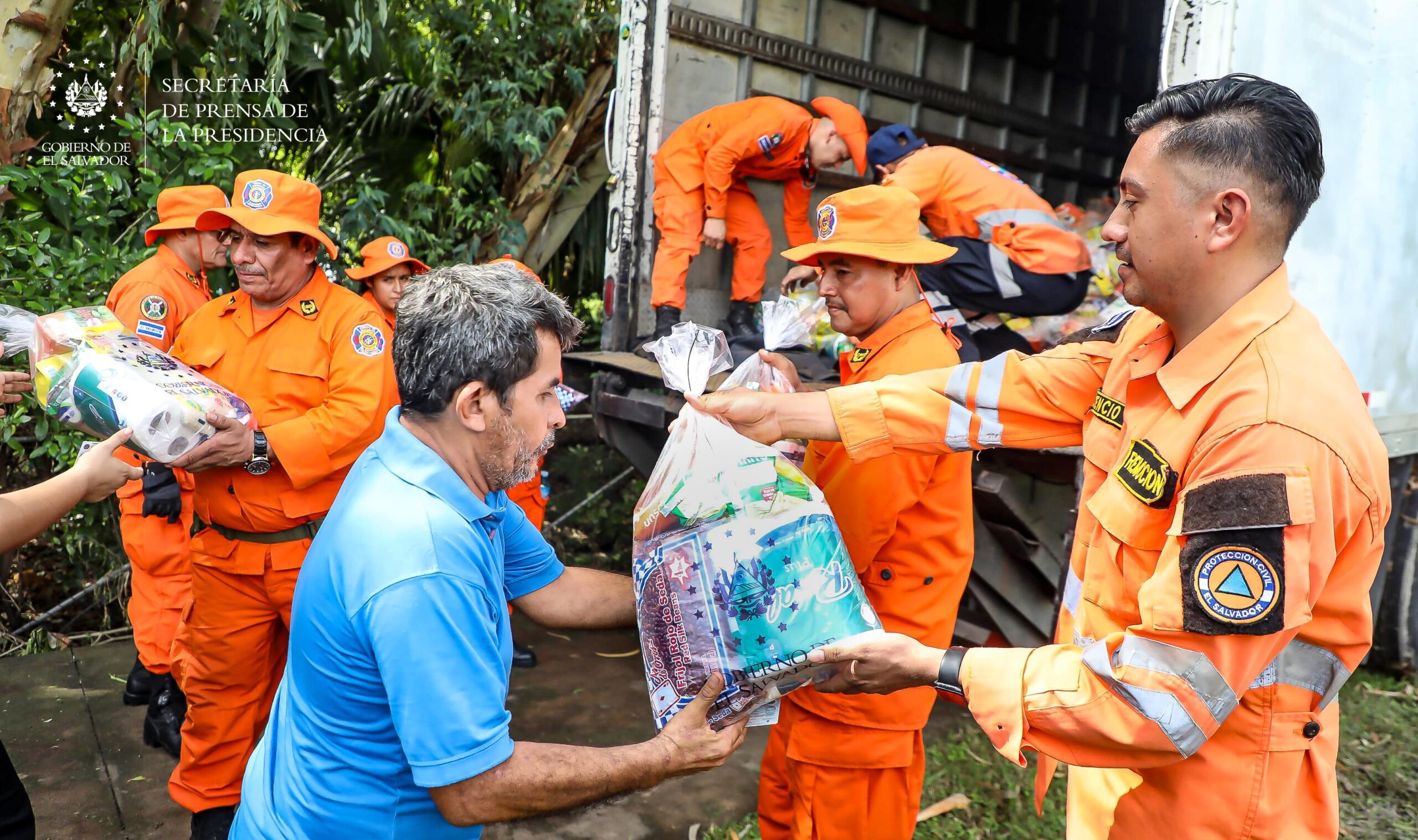 Presidente Bukele amplía número de agricultores beneficiados con bono y paquetes de alimentos