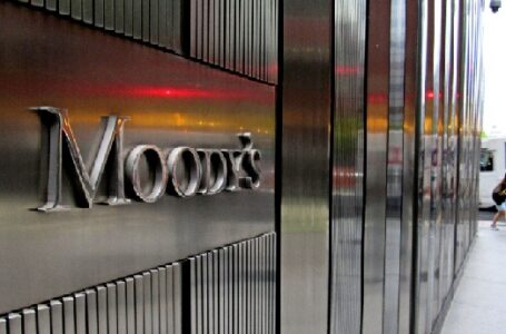 Moody’s eleva la calificación crediticia de El Salvador a B3