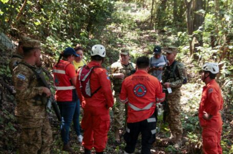 Director de Protección Civil pide a turistas acompañarse de guía para visitar volcanes