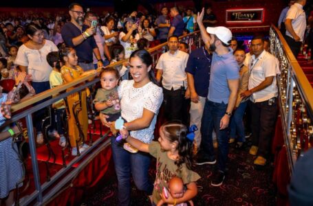 Cientos de niños viven un momento de alegría en el Circo Tihany junto a la familia presidencial
