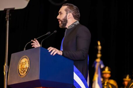 Presidente Bukele deja en evidencia a medios que impulsan agendas pagadas