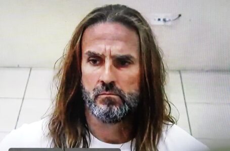 Este viernes avanza la vista pública en contra de exalcalde Muyshondt